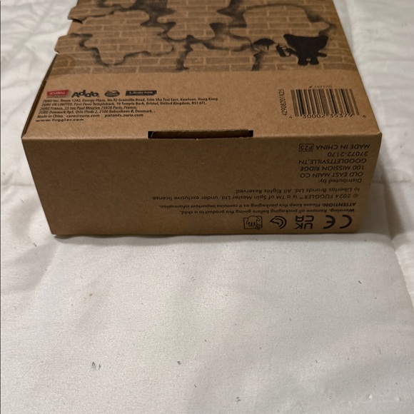 Zuru Plush Monster with Colorful Eyes and weird teeth - Picture 5 of 7